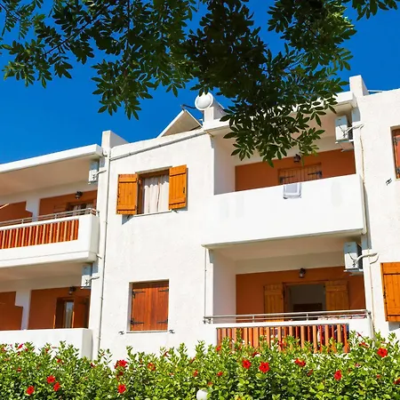 Aparthotel Ideal Kokkini Hani